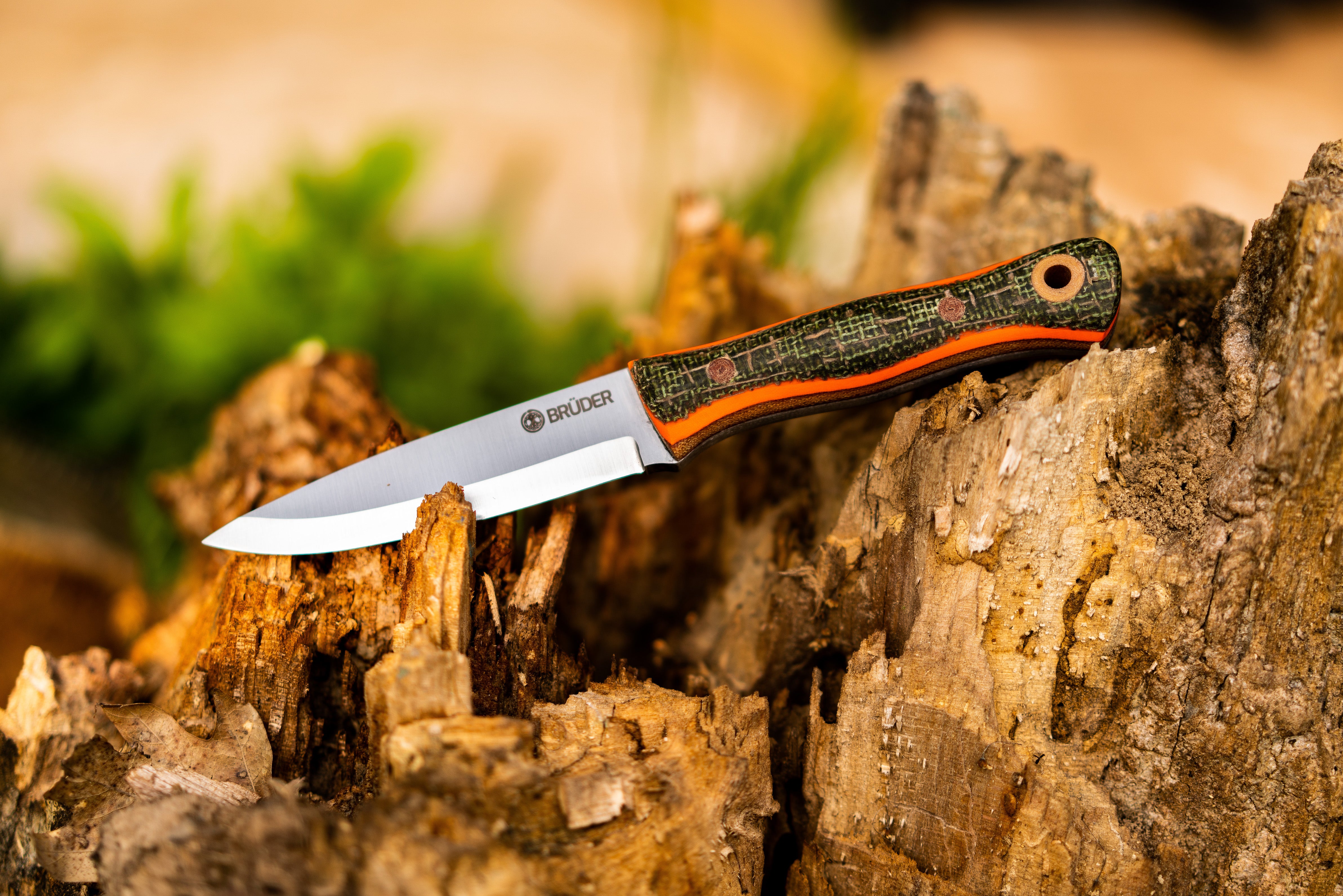 Brüder Alger Bushcraft Knife - Orange/ Green