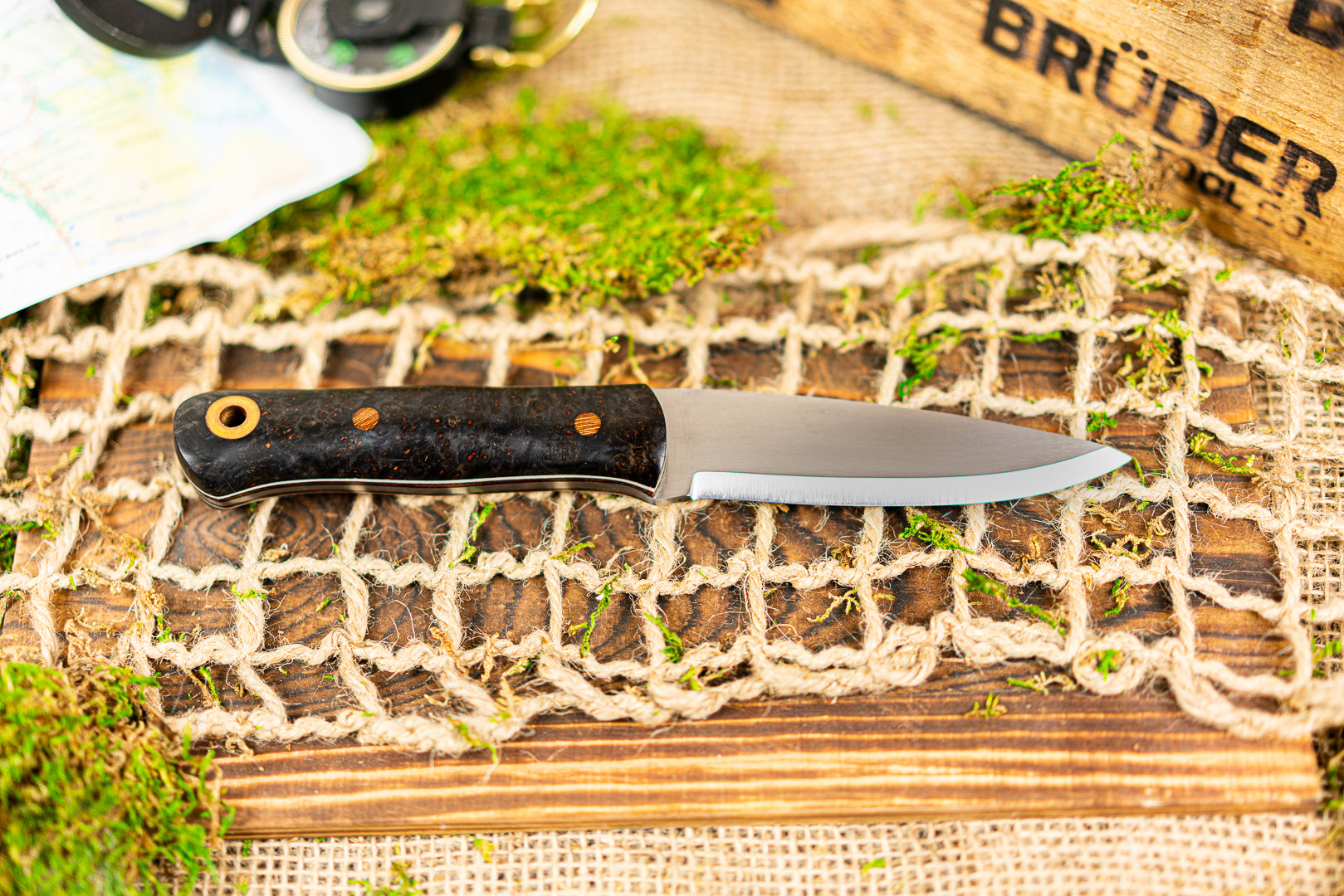 Brüder Alger Bushcraft Knife - Black/Copper Specks - Custom Dyed Burl